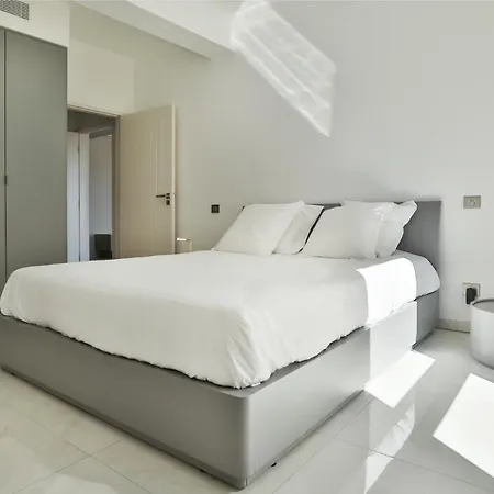 Aparthotel Residenza Leca Colonna 4*