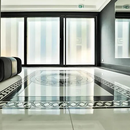 Residenza Leca Colonna 아파트호텔 4*
